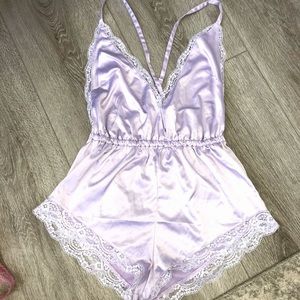 LACE ROMPER